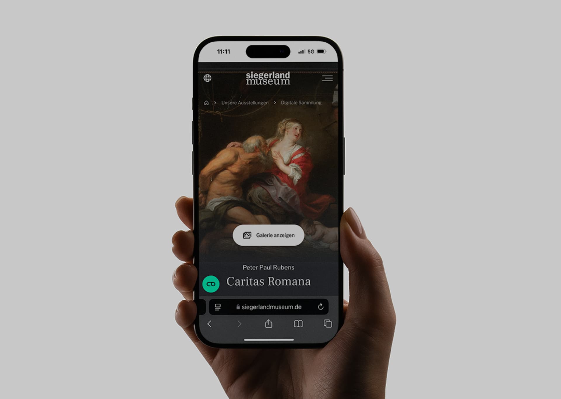 Smartphone zeigt Webseite des Siegerlandmuseums mit Kunstwerk "Caritas Romana".